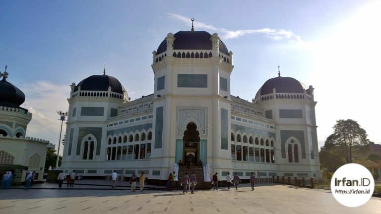 Masjid Raya Al-Mashun Medan